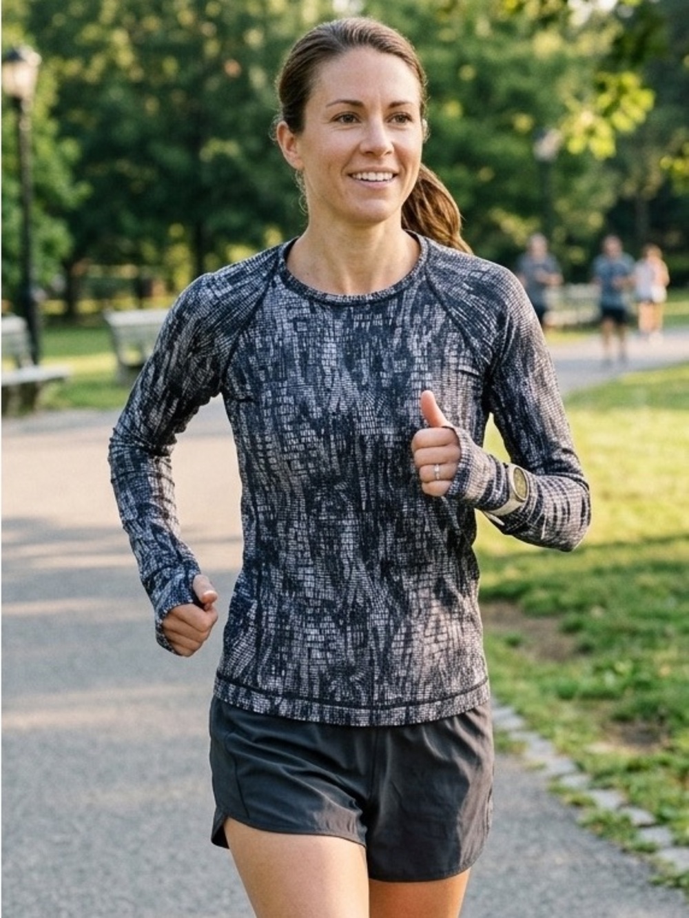 Lululemon Swiftly Tech Long Sleeve - Size 10 - Patterned Grey/Black
